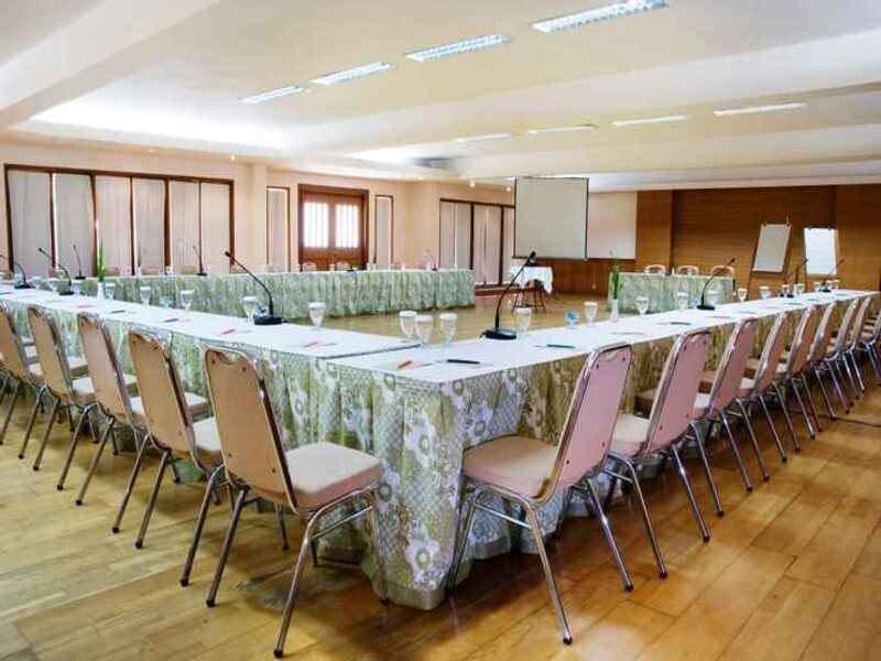 The Cipaku Garden Hotel Бандунг Экстерьер фото