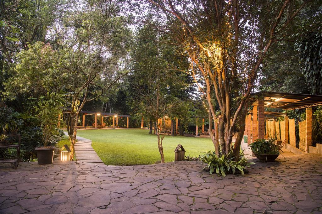 The Cipaku Garden Hotel Бандунг Экстерьер фото